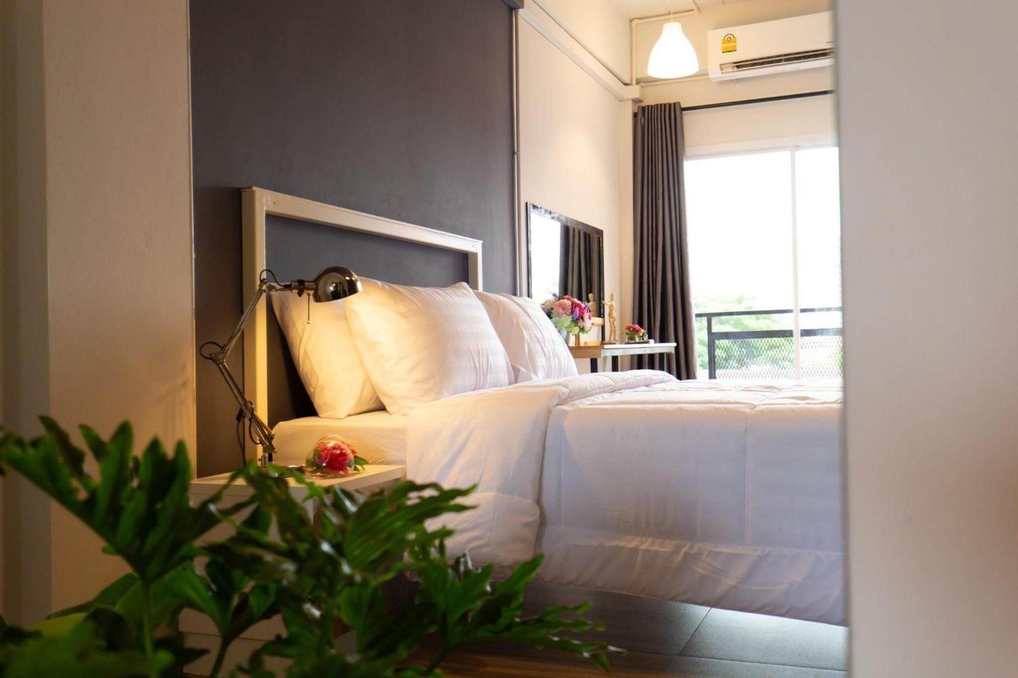 Mango 10 House Hotel Bangkok Exterior foto